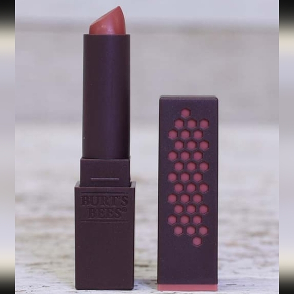 Burt's Bees Lipstick 100% Natural Moisturizing New - Picture 1 of 1